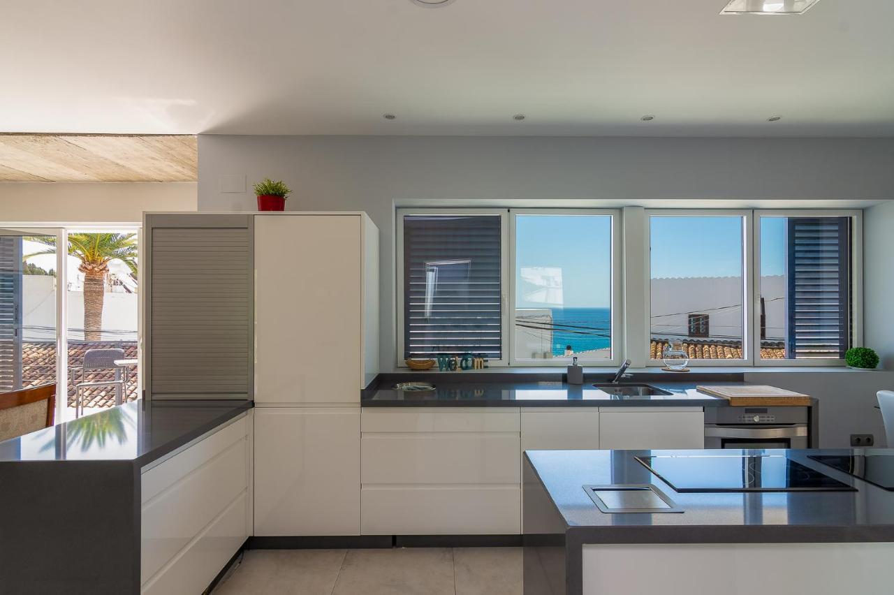 Villa Con Piscina Privada En Calle Carabeo Nerja