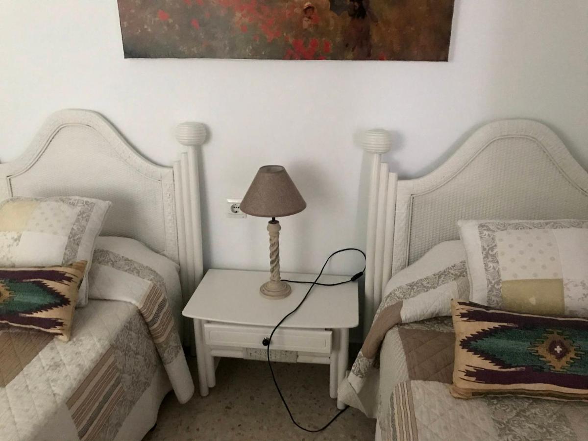 Tuhillo 8 Nerja