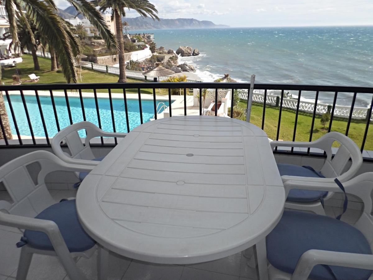 Acapulco Playa 26 Menyber * Nerja