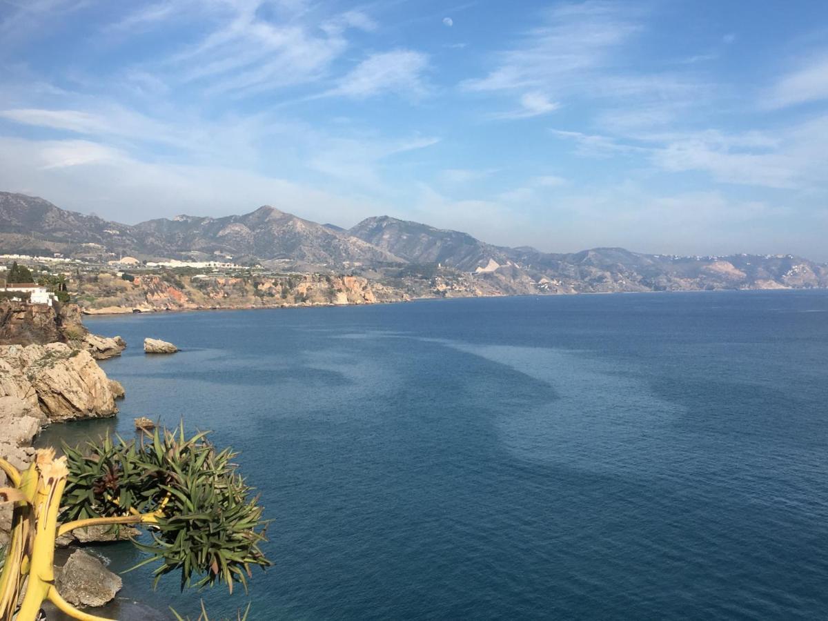 Stunning 2-Bed House In Nerja W Pool A C Garage *