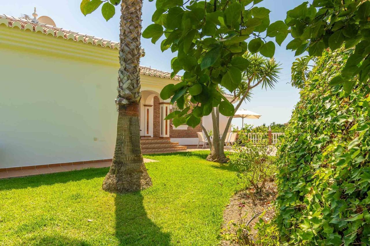Andalucía: Cerca De Todo, Intimidad Y Espacio Villa *