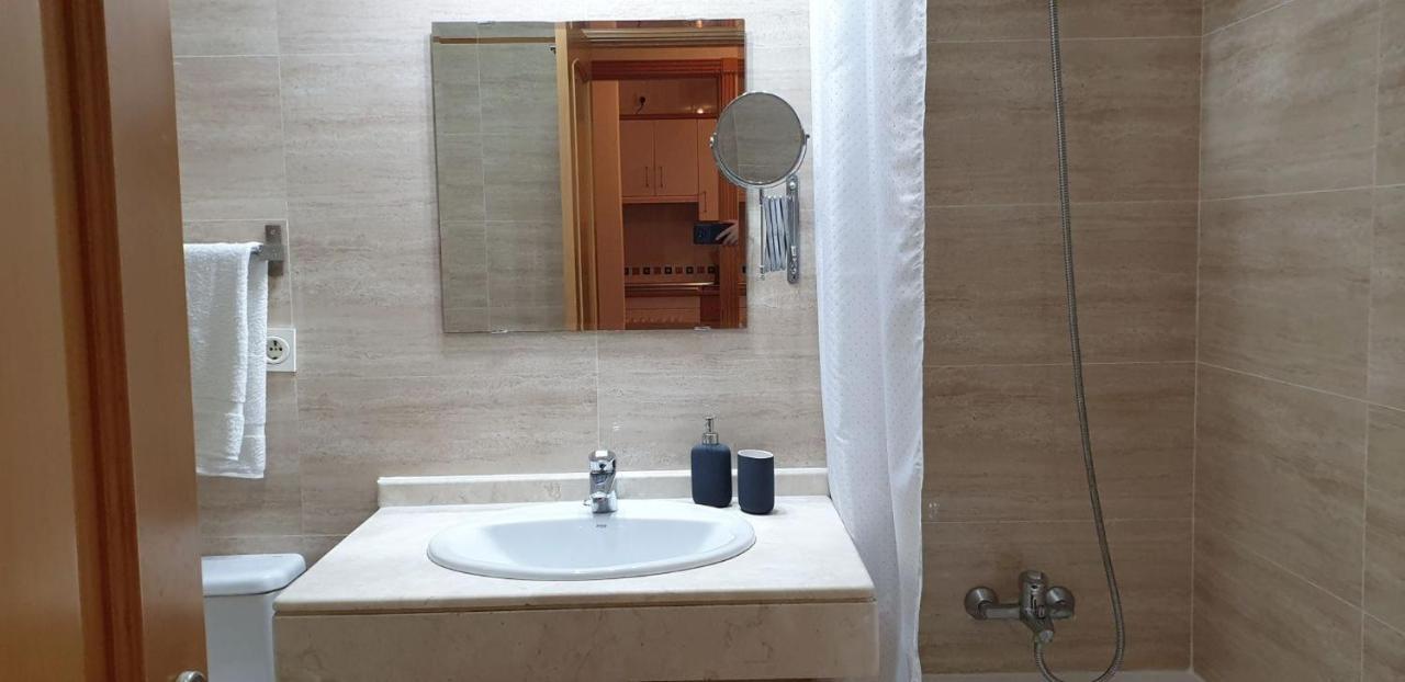 Neptuno 2b Menyber Apartment *