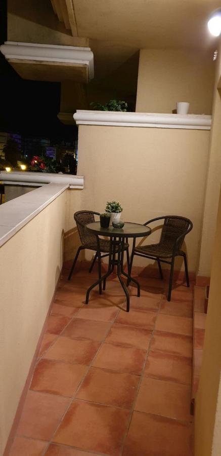 Neptuno 2b Menyber Apartment *