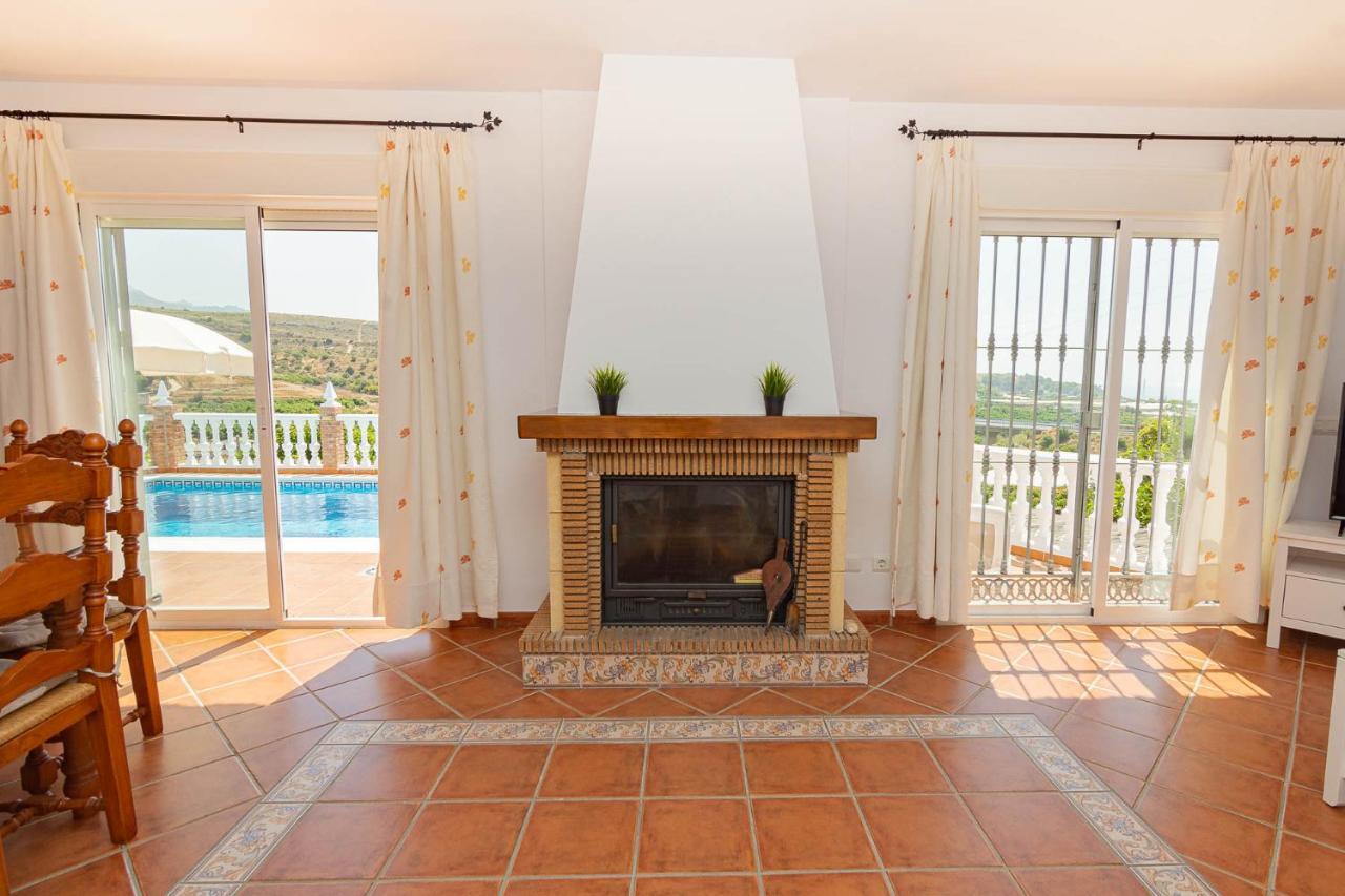 Villa Andalucía: Cerca De Todo, Intimidad Y Espacio Nerja