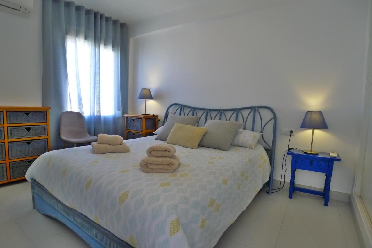 Coronado 4 *