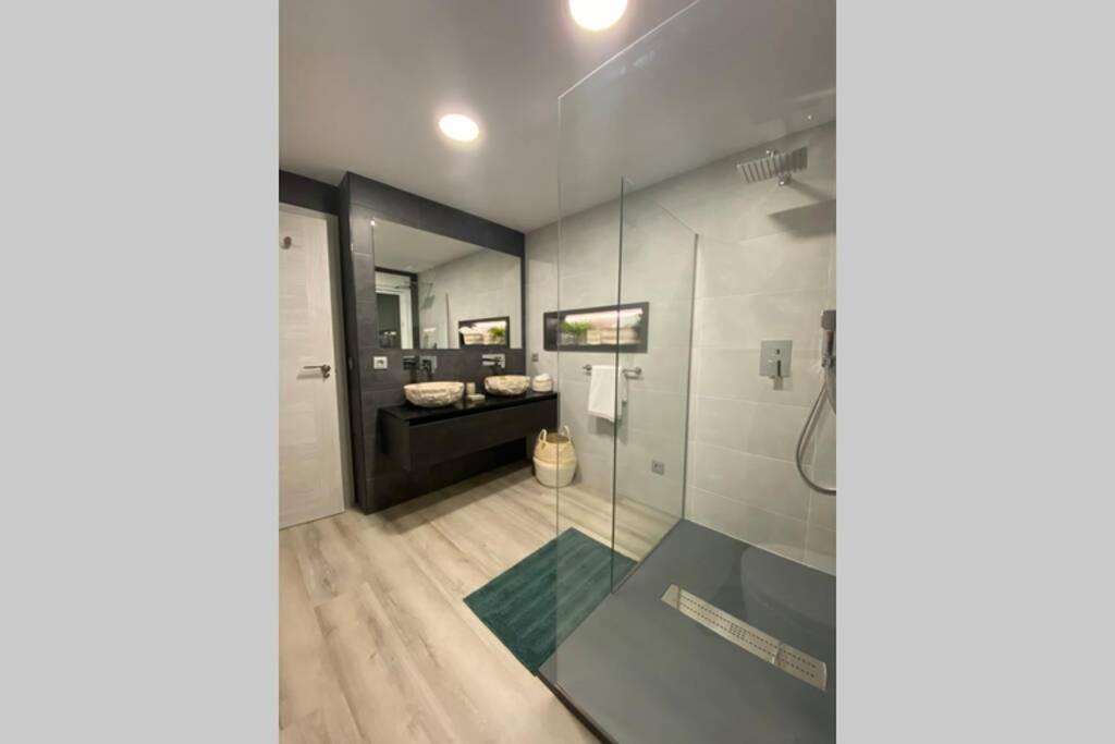 Precioso A Estrenar En Centro De Apartment Nerja