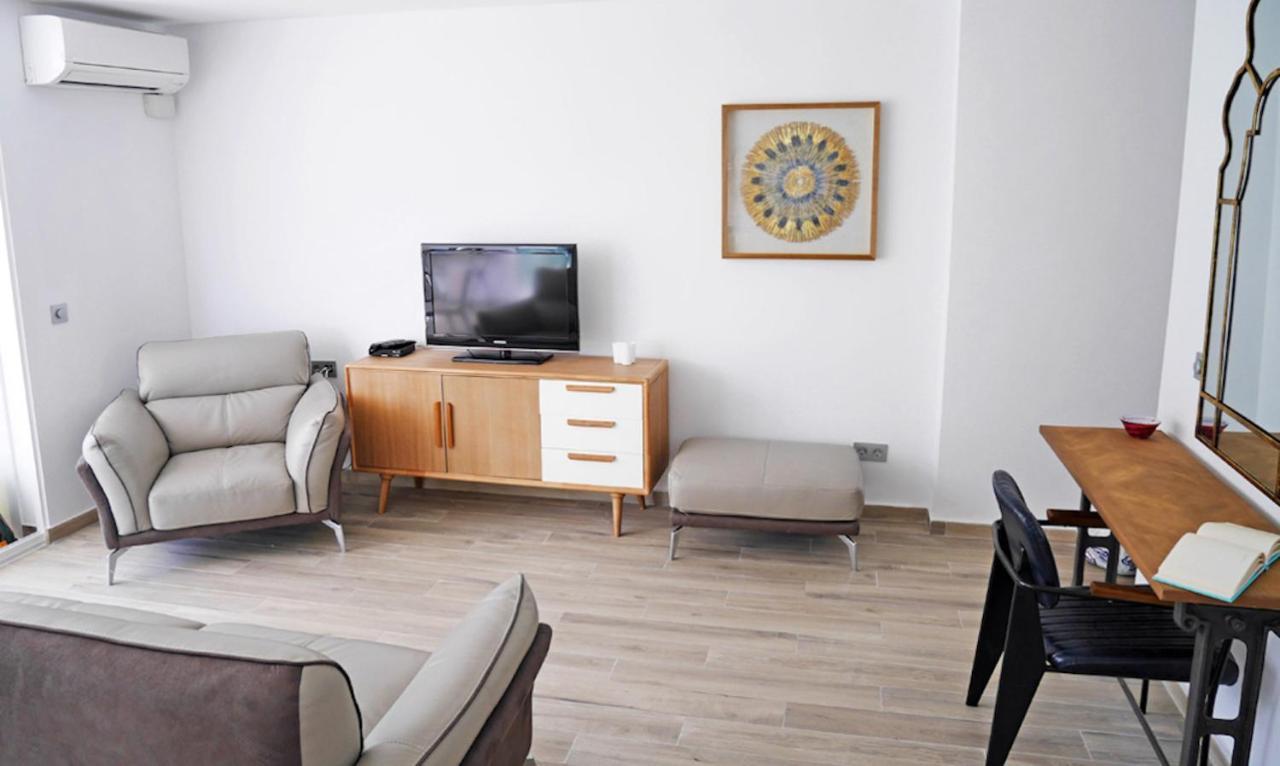 Neenies - Carabeo Luxury