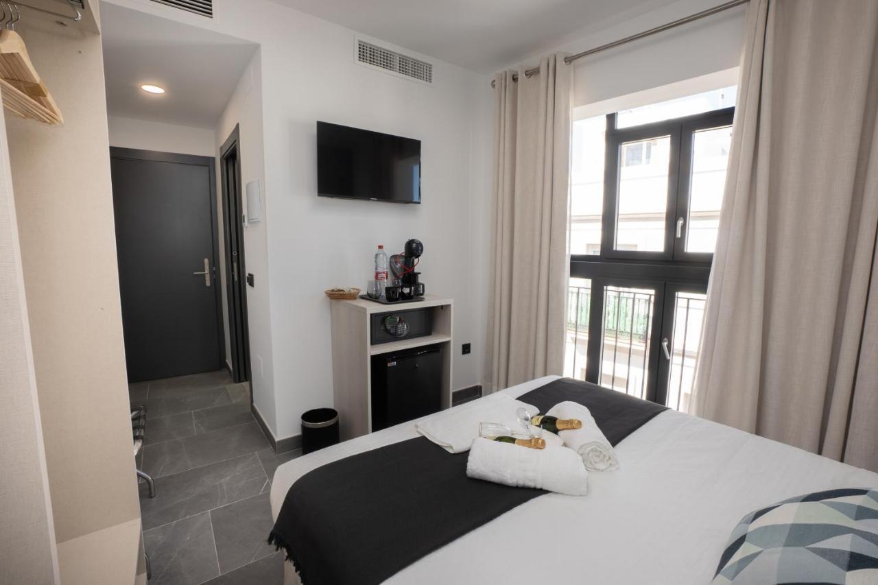 Pensión Nerja-centro-jacuzzi- Mirador De La Ermita- Adults Recommended Nerja