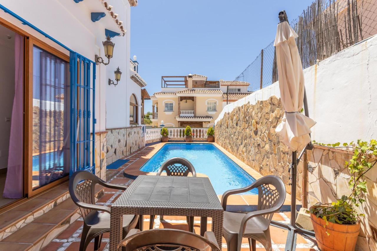 Con Piscina Privada