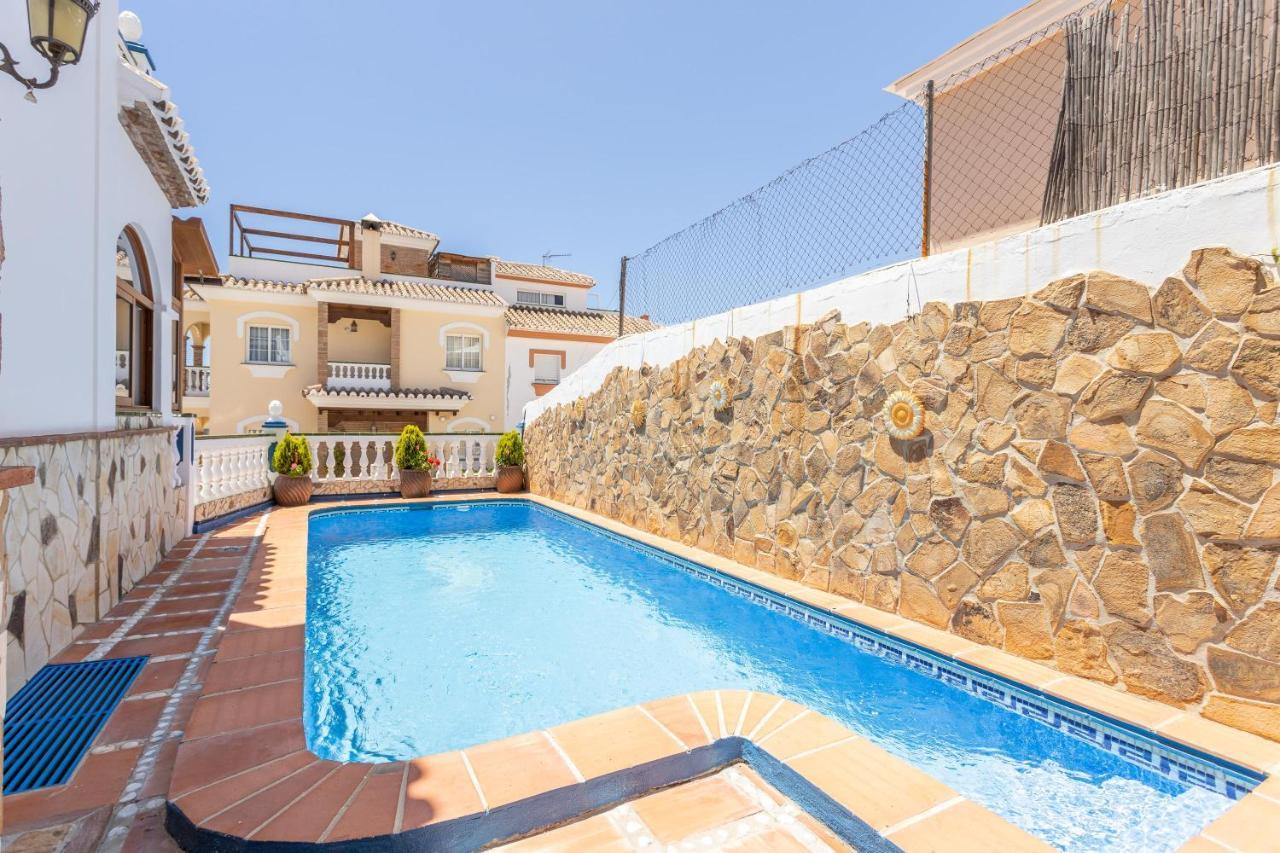Con Piscina Privada