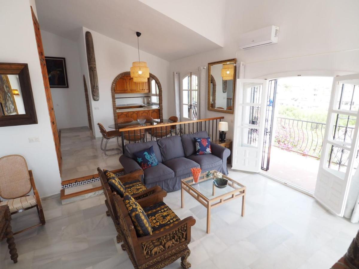 Alaymar With Fantastic Views Overlooking Burriana Beach Zone Nerja