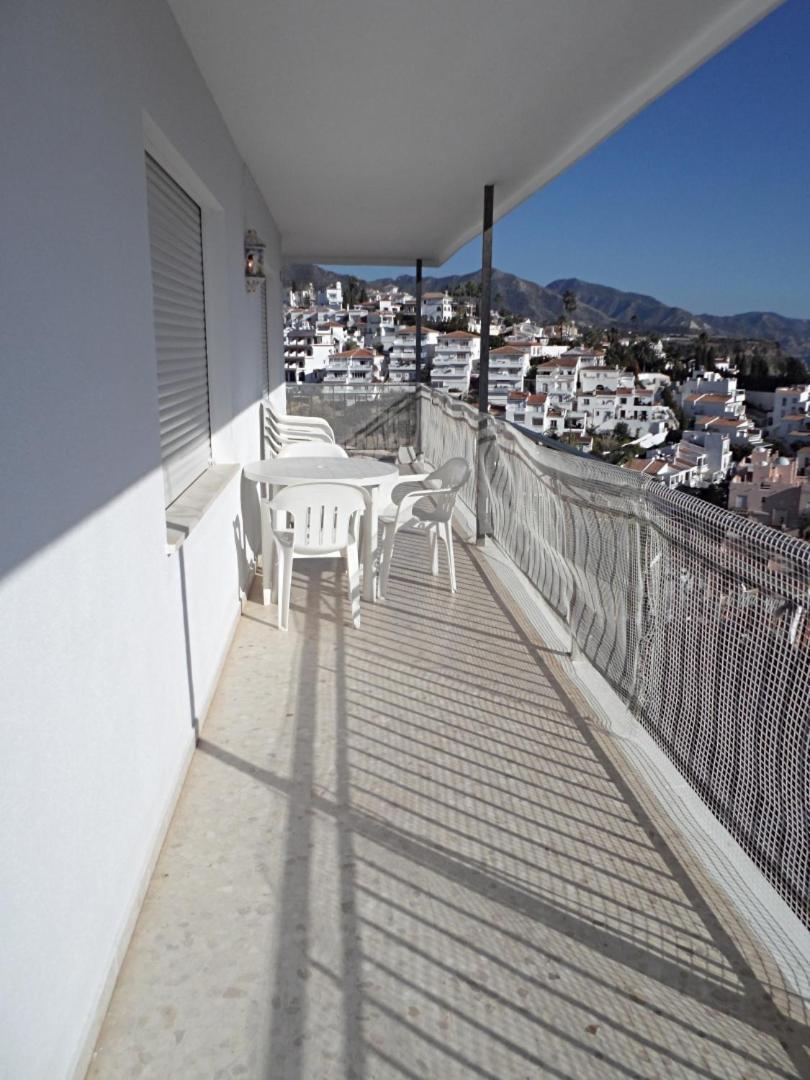 Aguamarina 12 Menyber Nerja