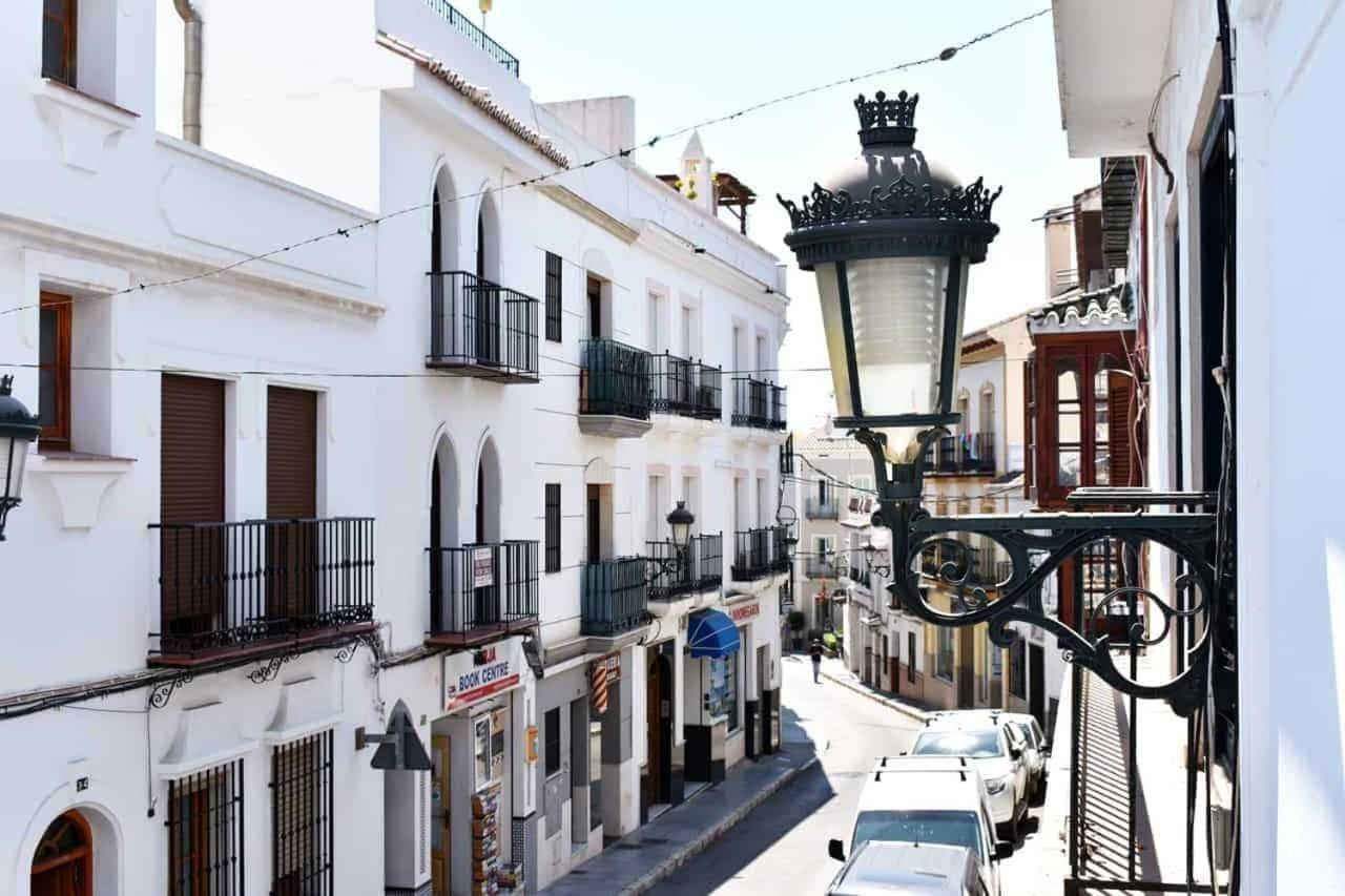 New Townhouse In The Heart Of With Jacuzzi Nerja