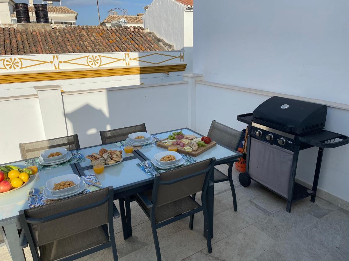 New Townhouse In The Heart Of With Jacuzzi *