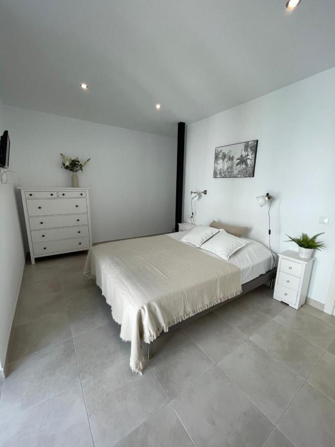 New Townhouse In The Heart Of With Jacuzzi *