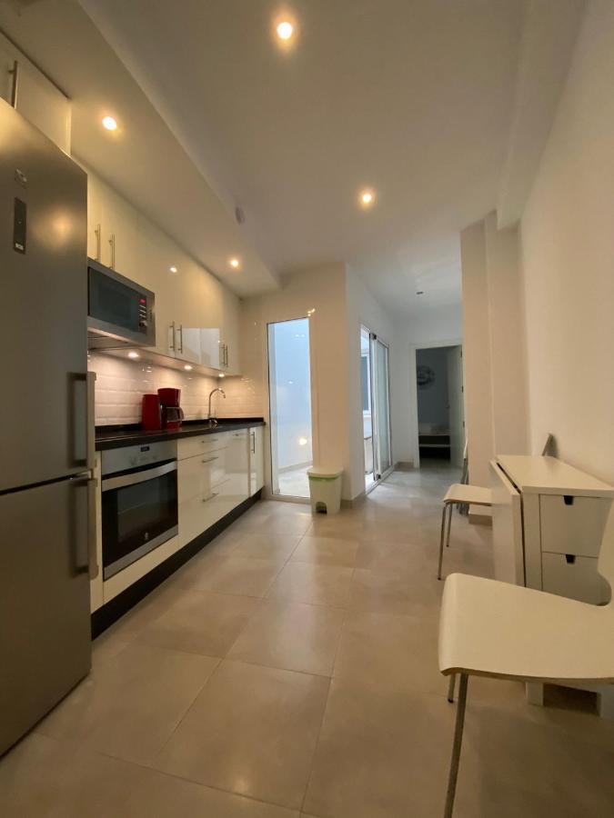 Casa de férias New Townhouse In The Heart Of With Jacuzzi *