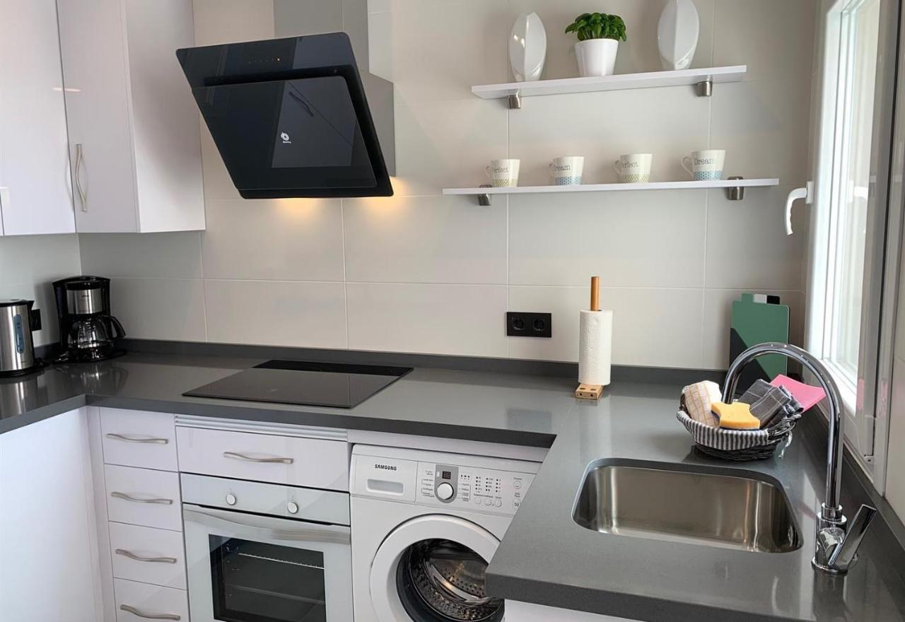 Lovely Modern Front Line Apartment Nerja
