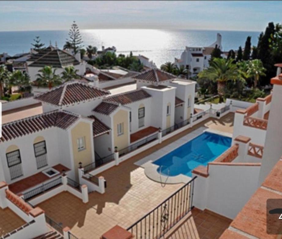 Bonito En Pinal Del Mar Nerja