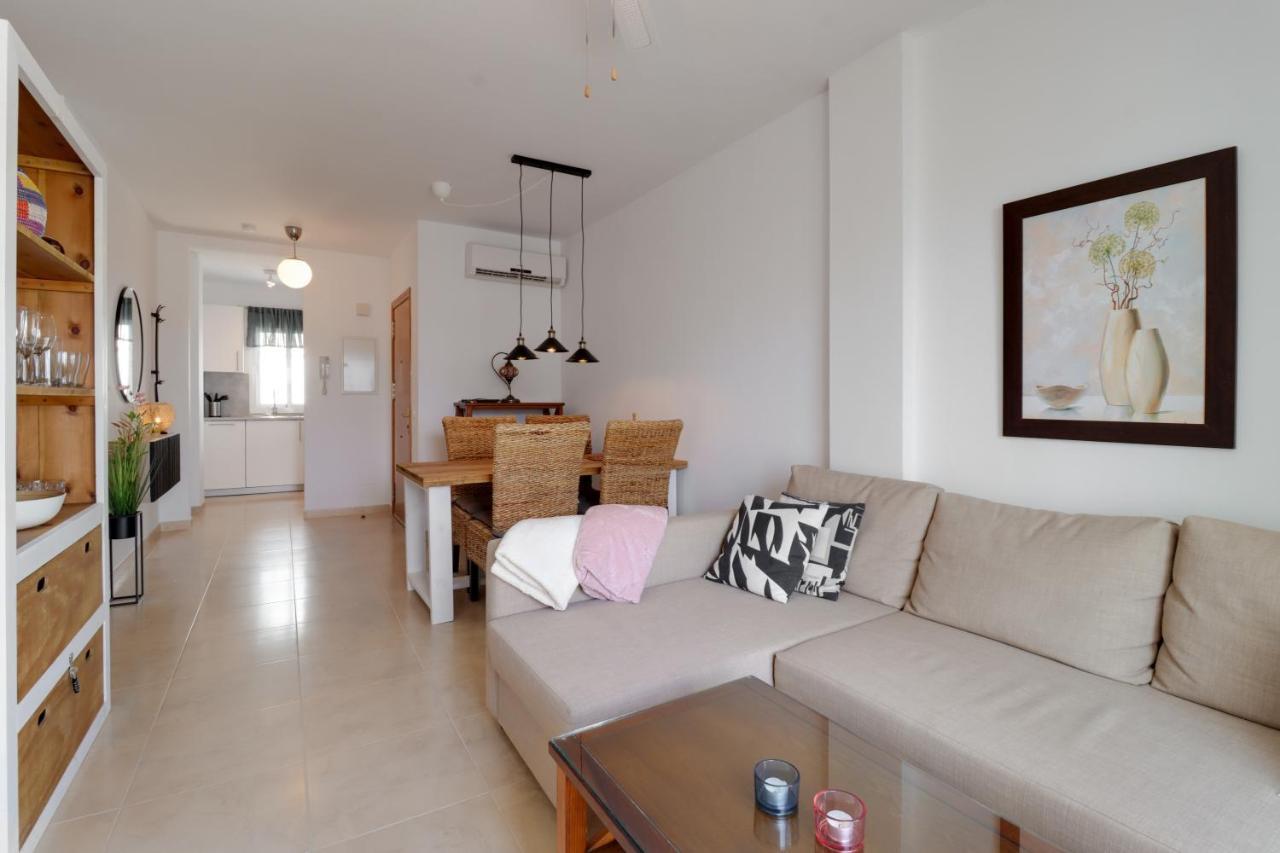 Apt Chimenea With Ocean View, A/c, & Fiber Appartement Nerja