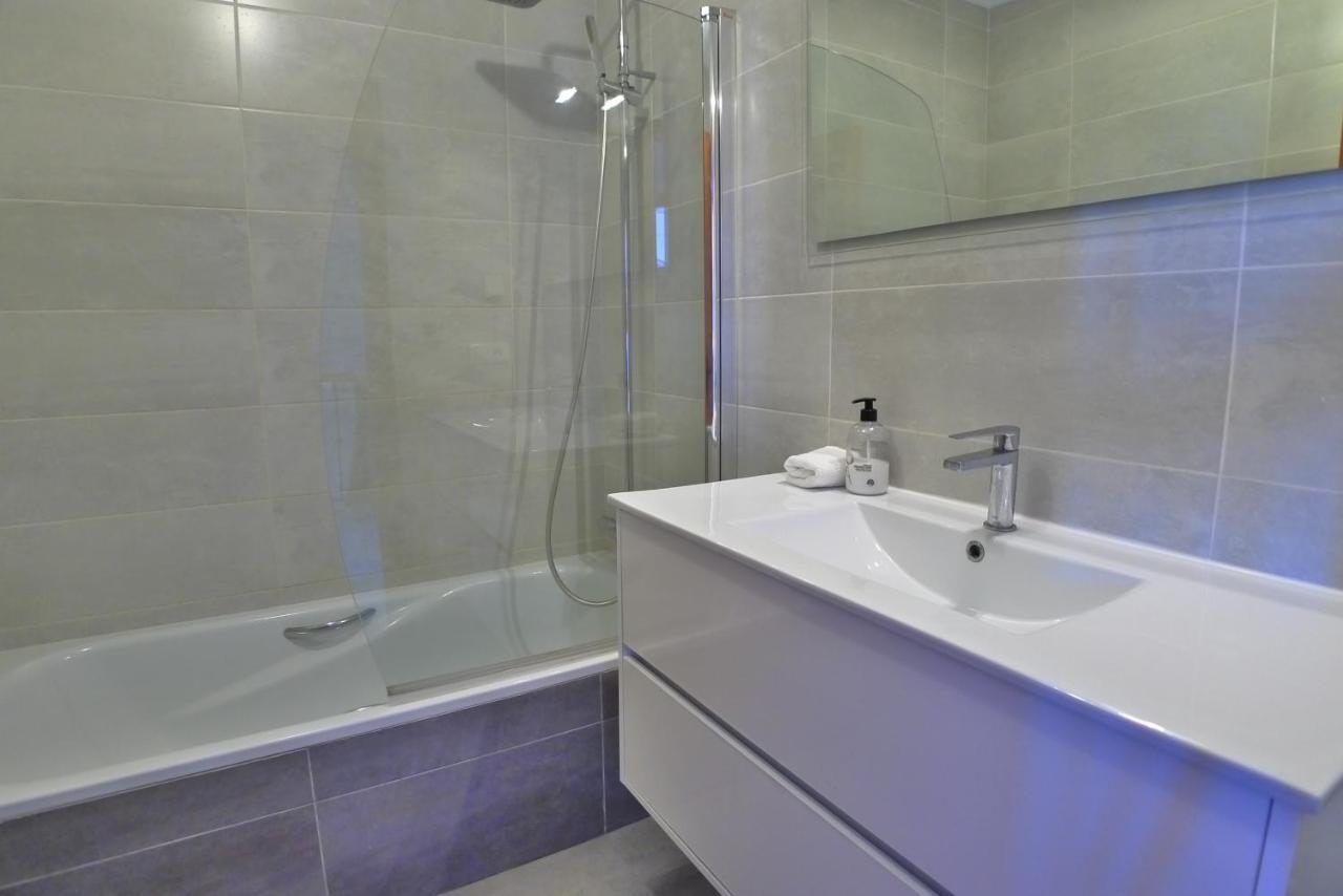 R1352 Pinomar D Villa