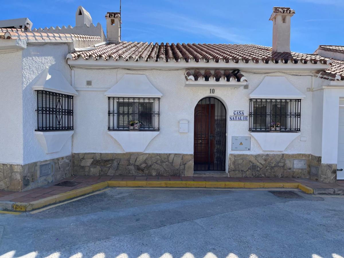 Delightful Burriana House With Magnificent & Sea Views. Ferienhaus Nerja