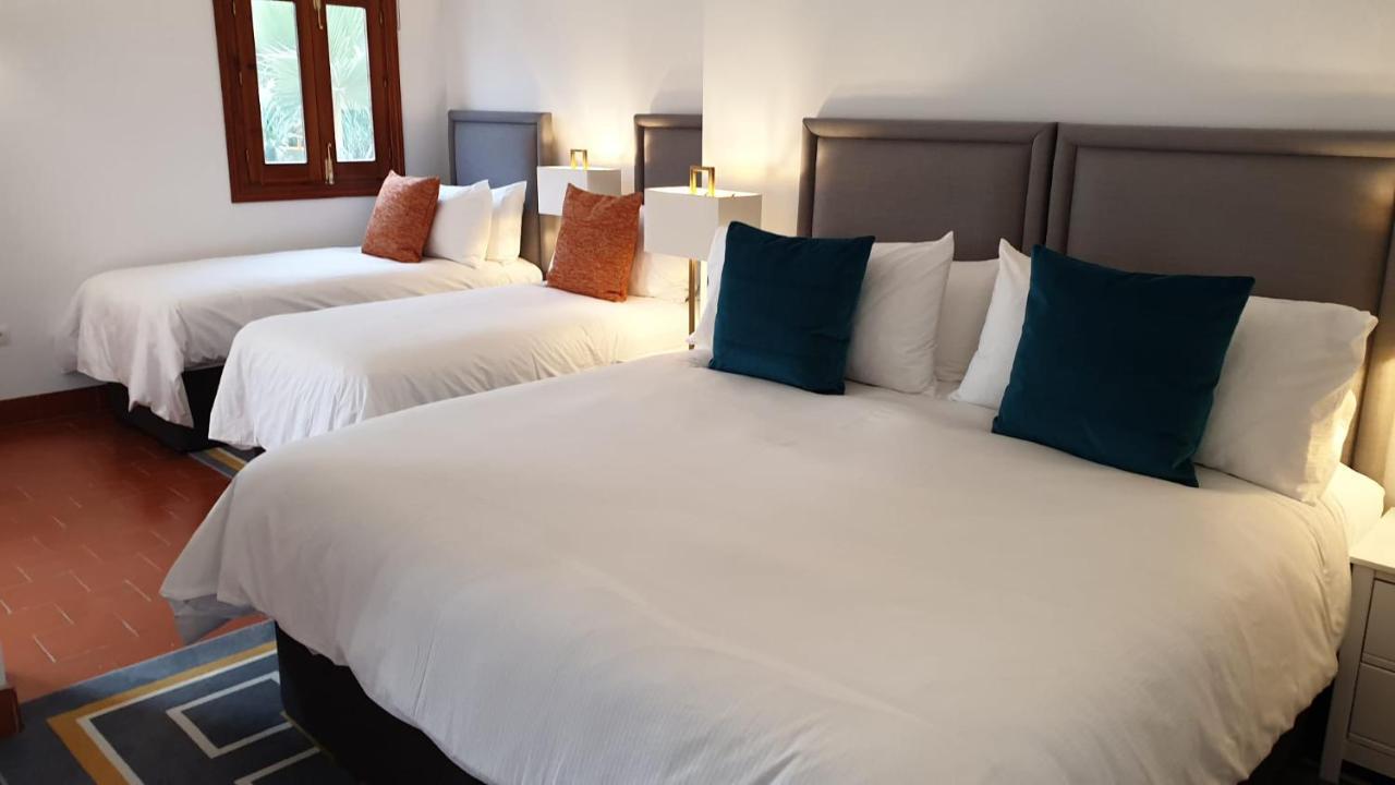 La Roca Rara - 8 Bedroom