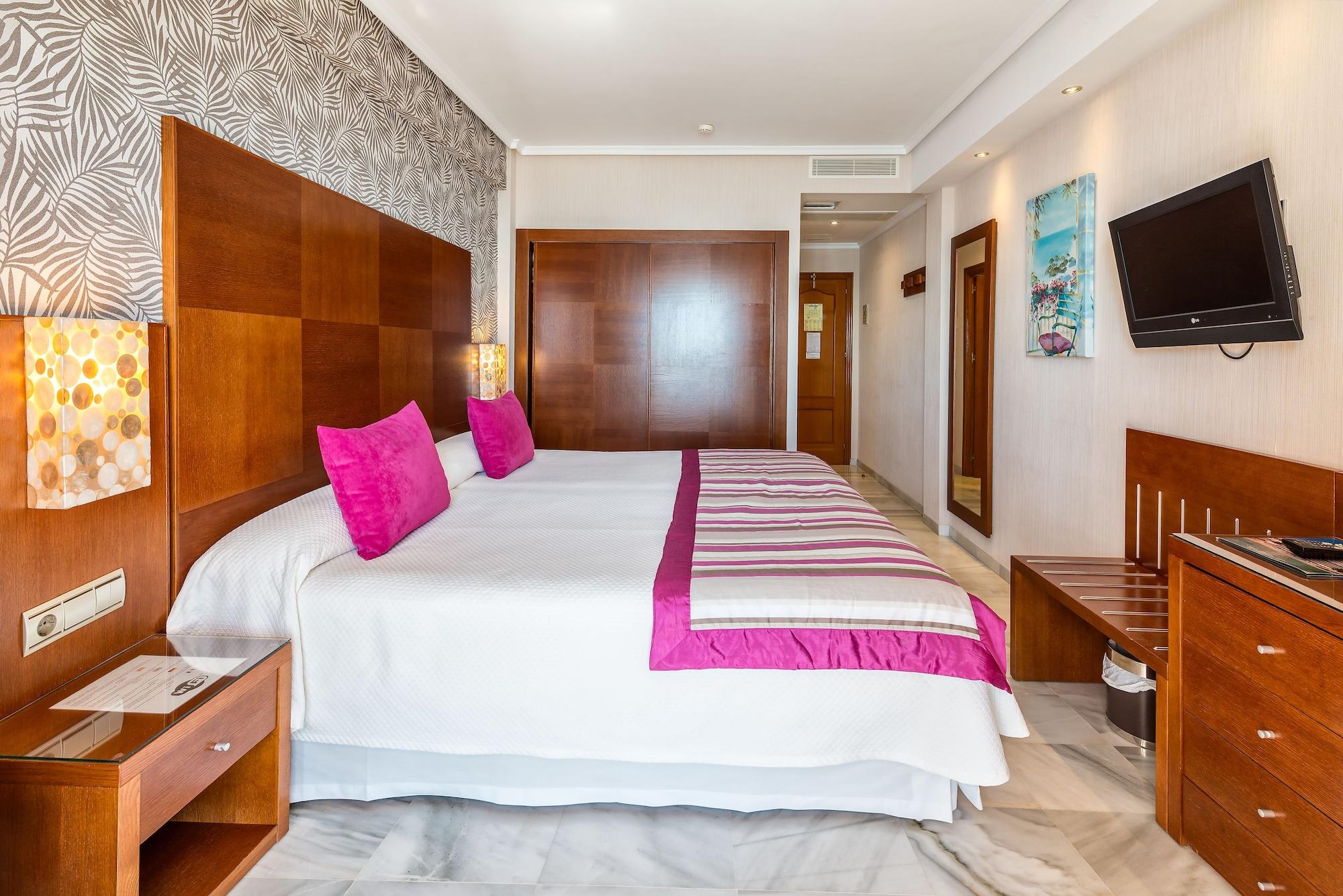 Balcón De Europa Hotel