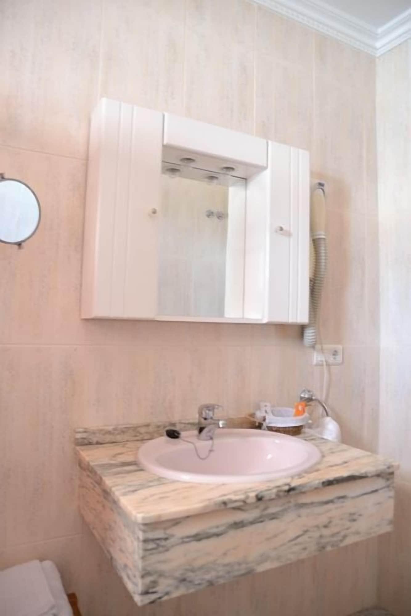 Jose Cruz Hotel 3*
