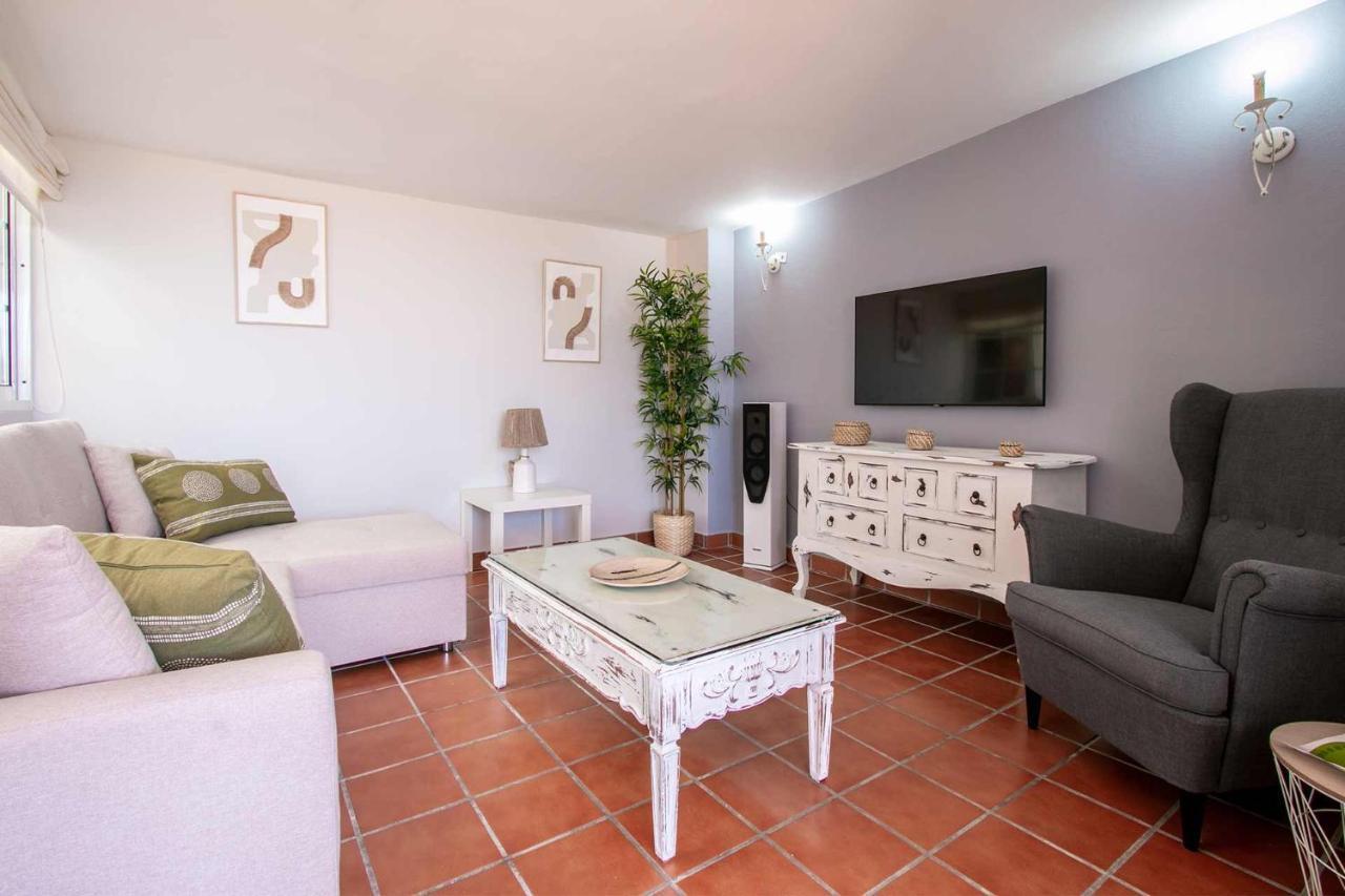 Lor Pintada Apartment *