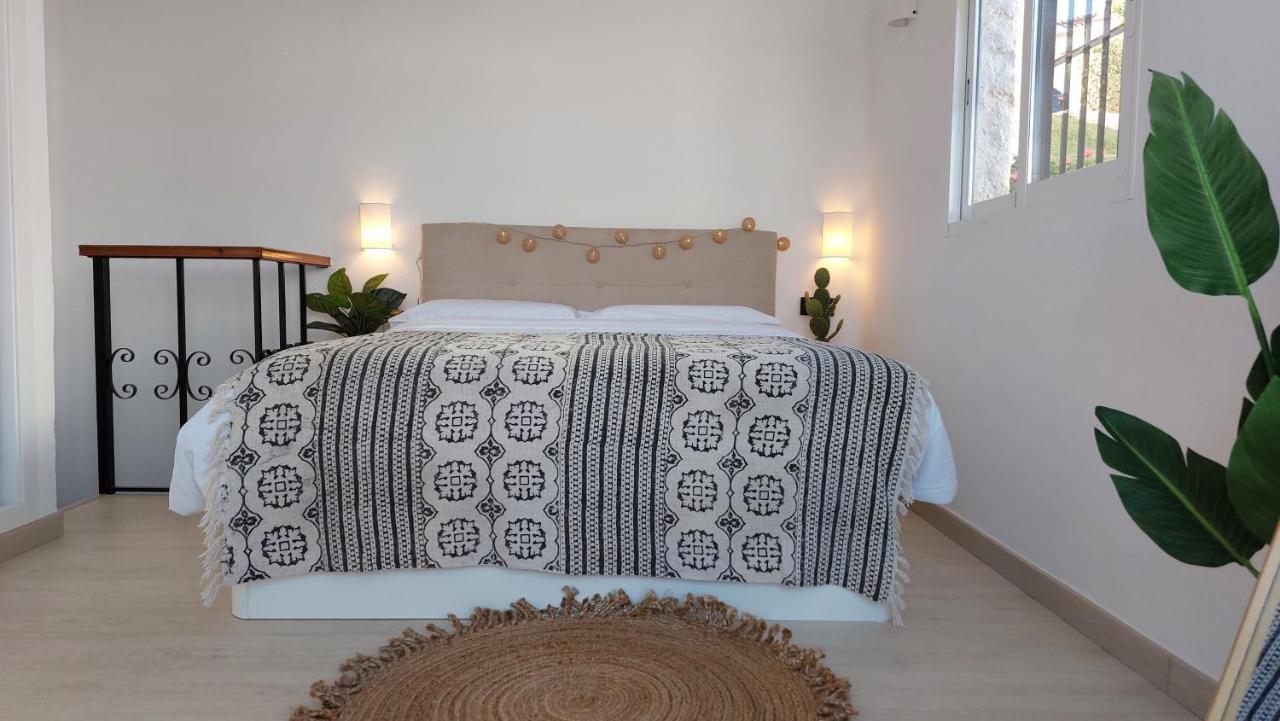 Vakantiehuis New Boho With Balcony, Private Garden And Communal Pool Nerja