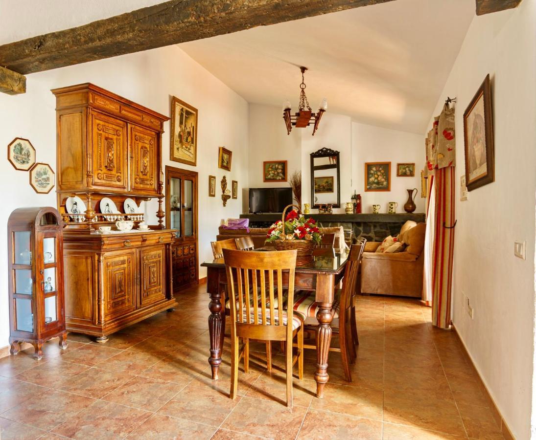Maravillas Villa *