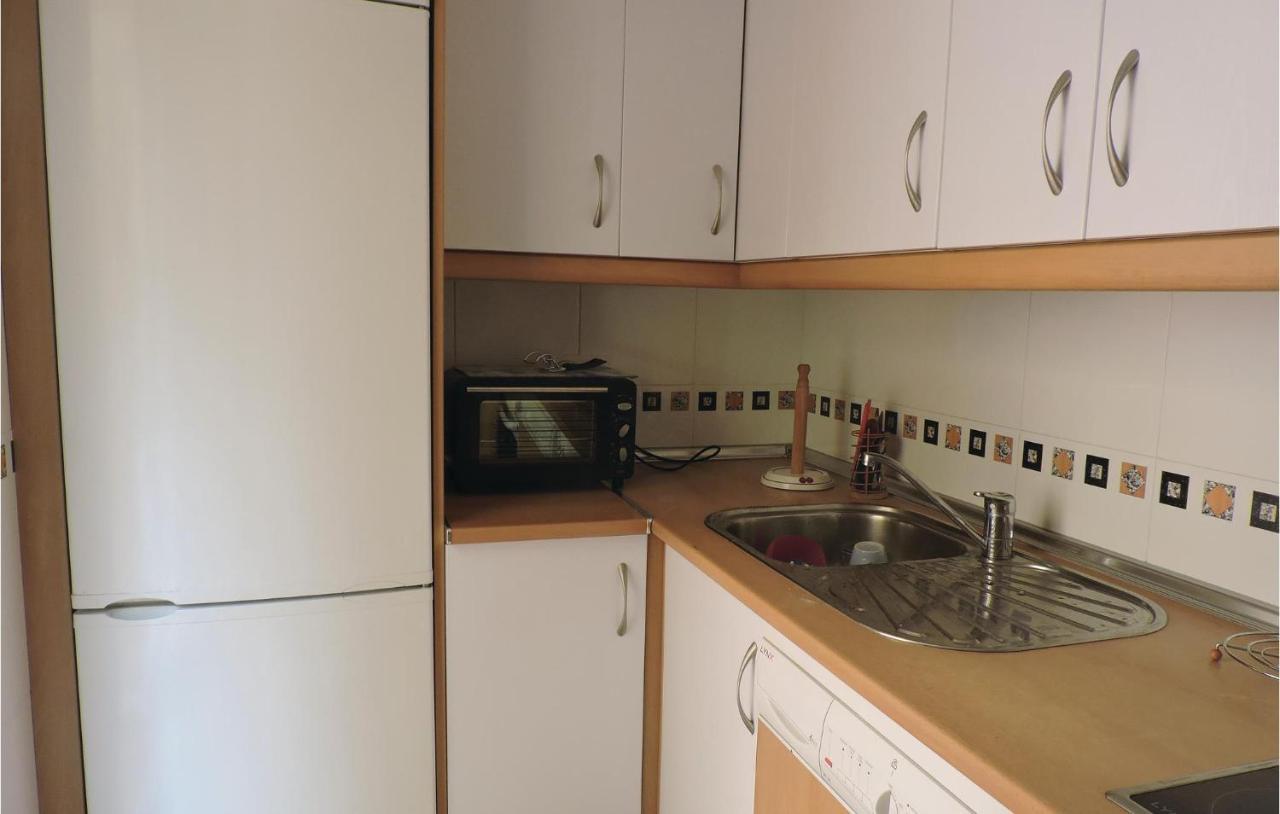 Lovely In With Kitchen Apartment