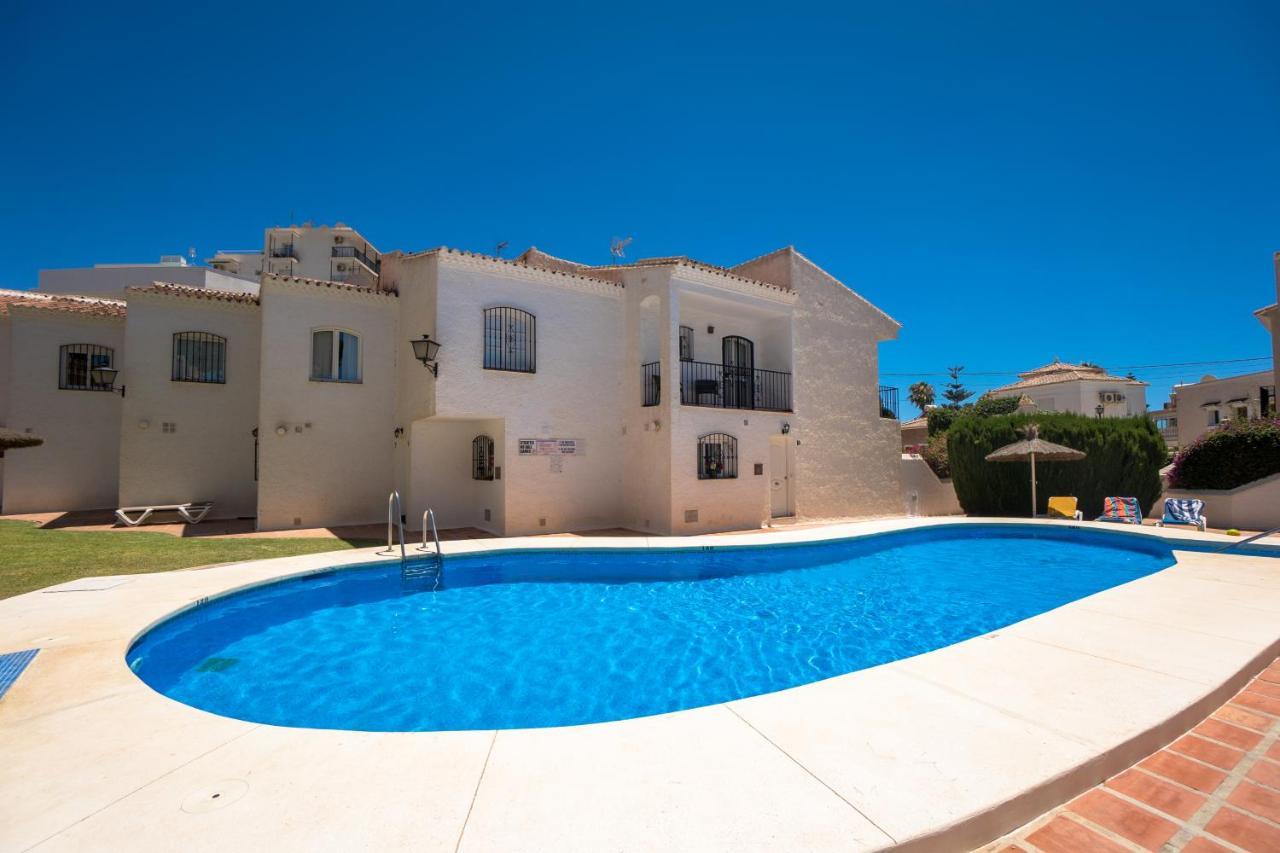 Pinos 2 * Nerja
