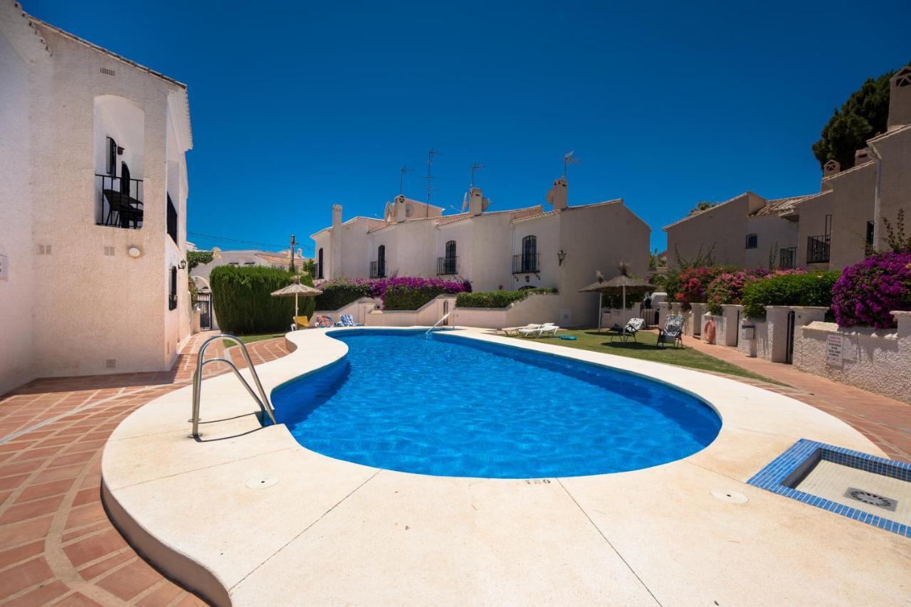Pinos 2 * Nerja