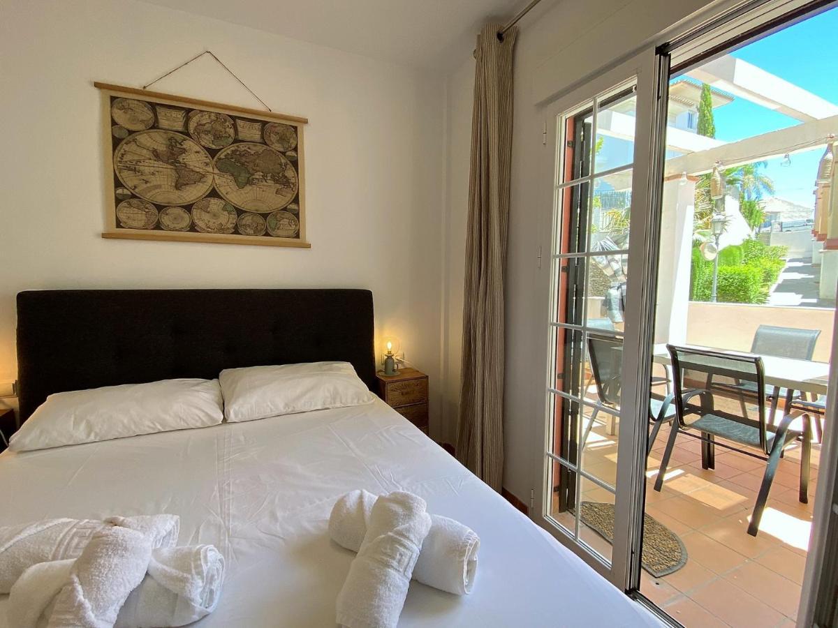 Azahara En Casasol * Nerja