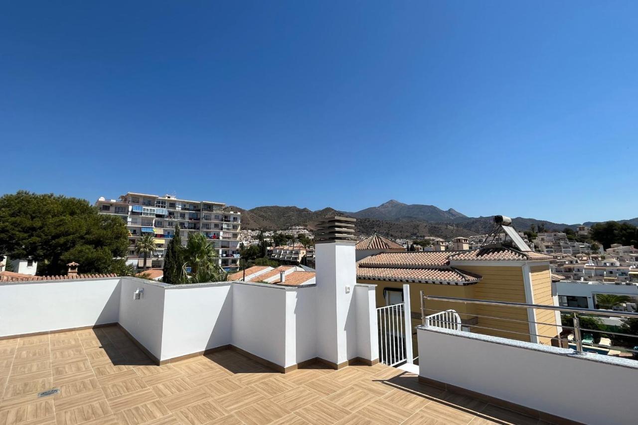 Paradise - Palmeras Nerja