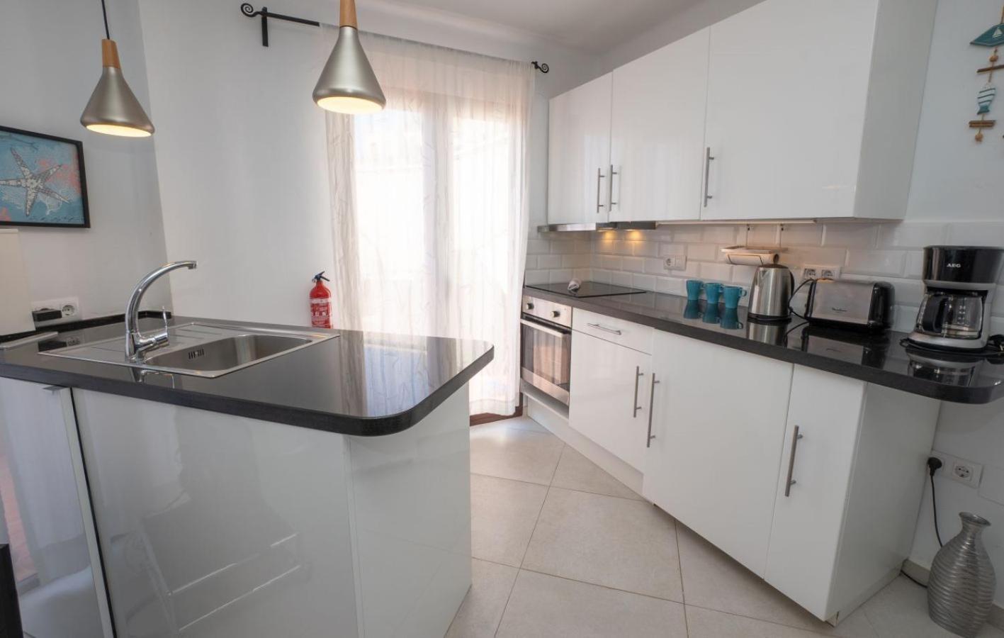 Apartment Capistrano Playa 712 Menyber Nerja