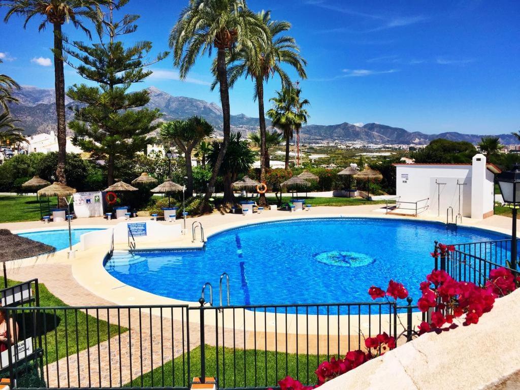 Caritas With Sea Views Nerja