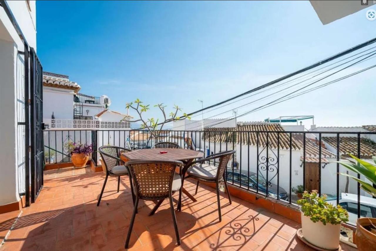 Caritas With Sea Views Nerja