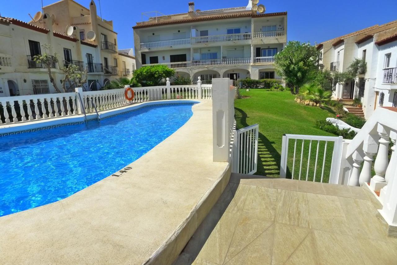 R1358 La Hacienda 10 A * Nerja