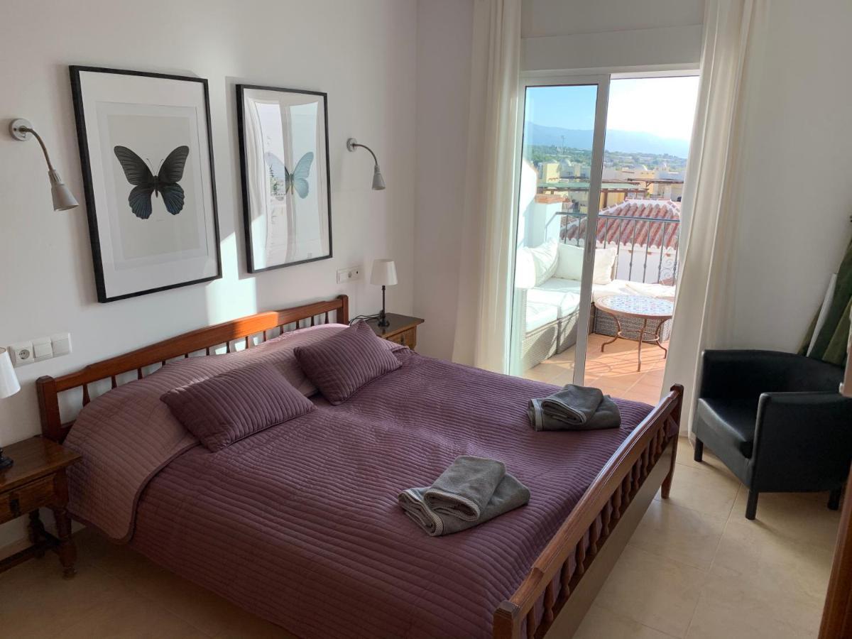 Playa Burriana, Tva Terasser, Havsutsikt, Pool Apartamento