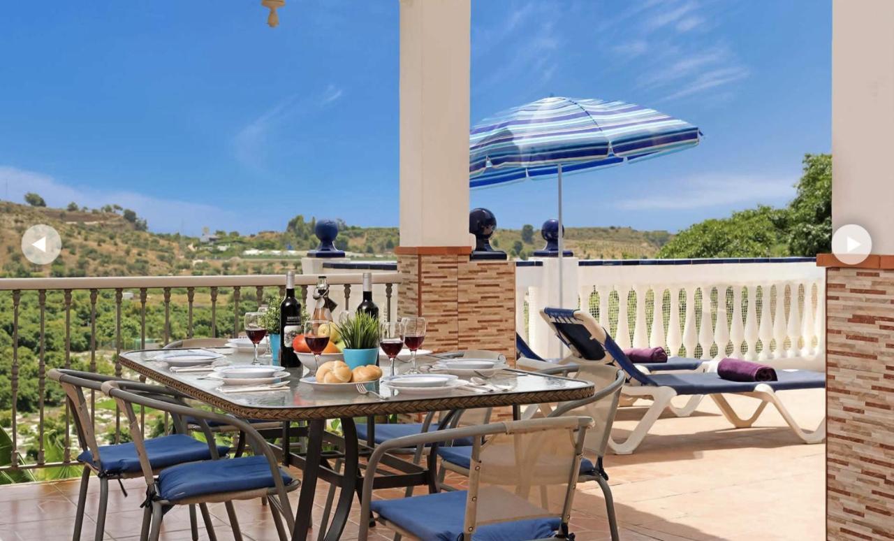 Villa Sanchez Y Rico