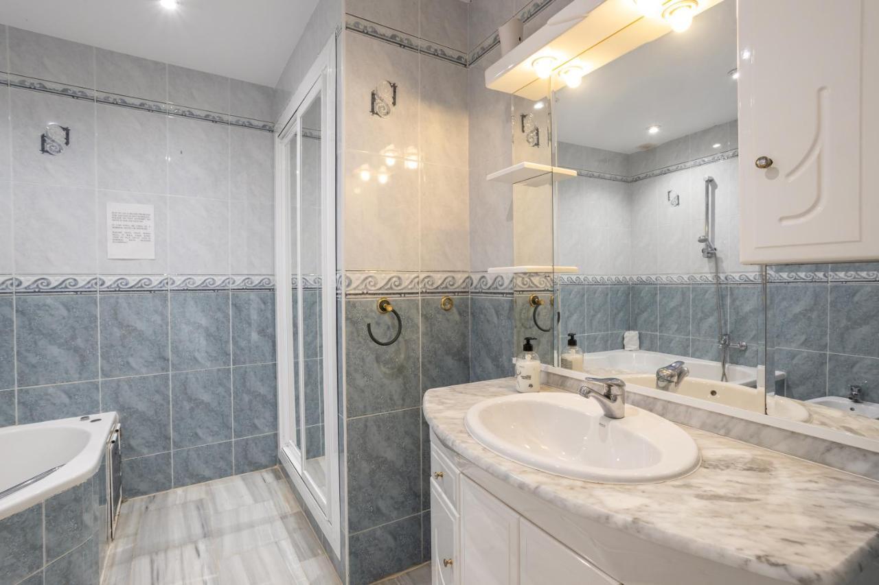 Holiday home Flores 5 - Large Townhouse