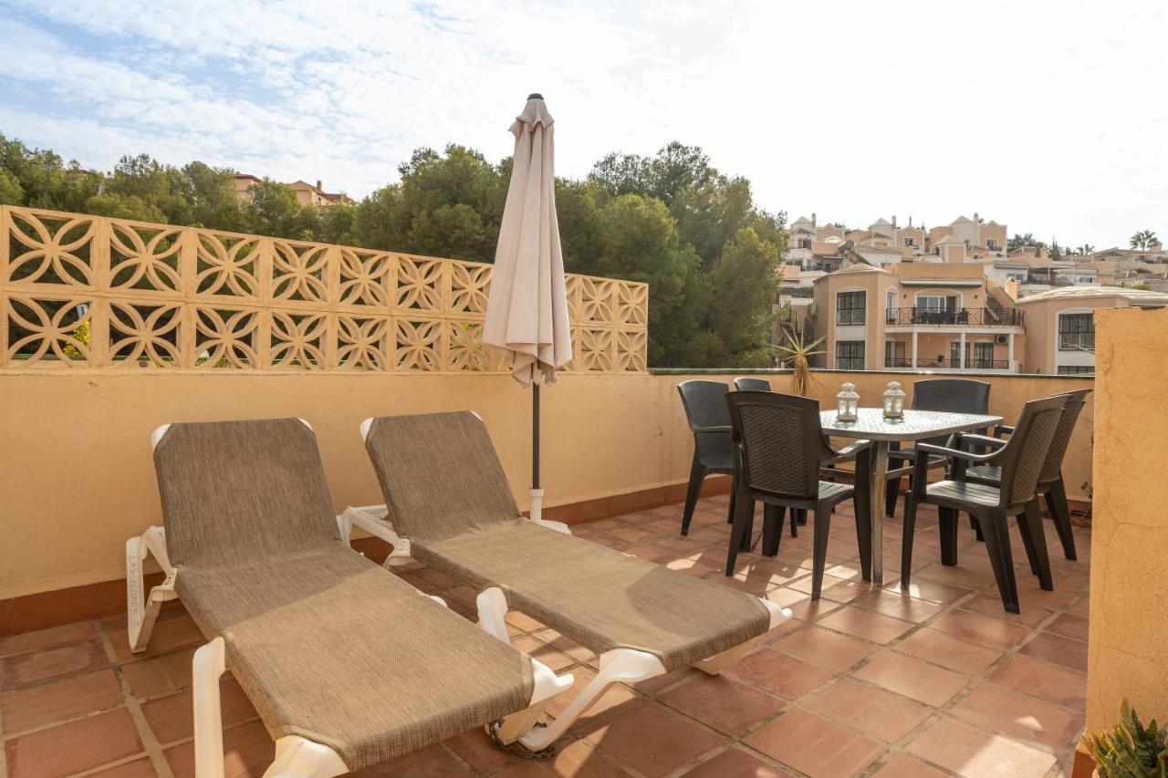 Flores 5 - Large Townhouse Holiday home