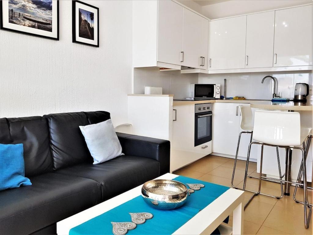 Edificio Verdemar - Stunning 1 Bed With Pool & Sea Views Apartamento Nerja
