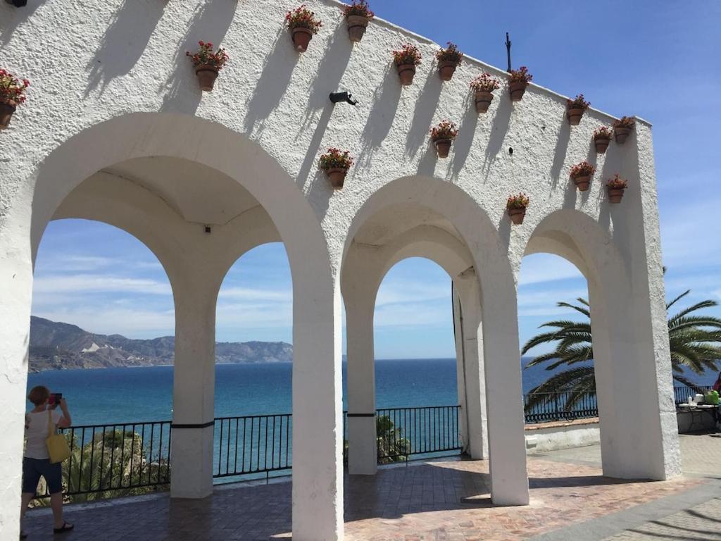 Edificio Verdemar - Stunning 1 Bed With Pool & Sea Views Apartamento Nerja