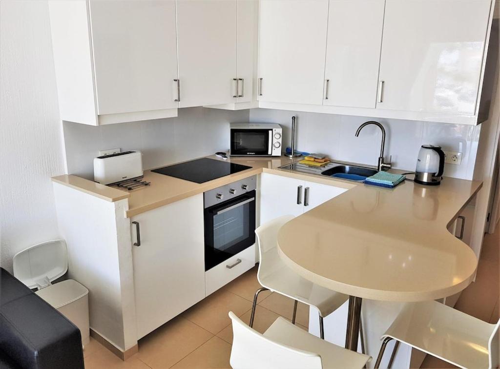 Edificio Verdemar - Stunning 1 Bed With Pool & Sea Views