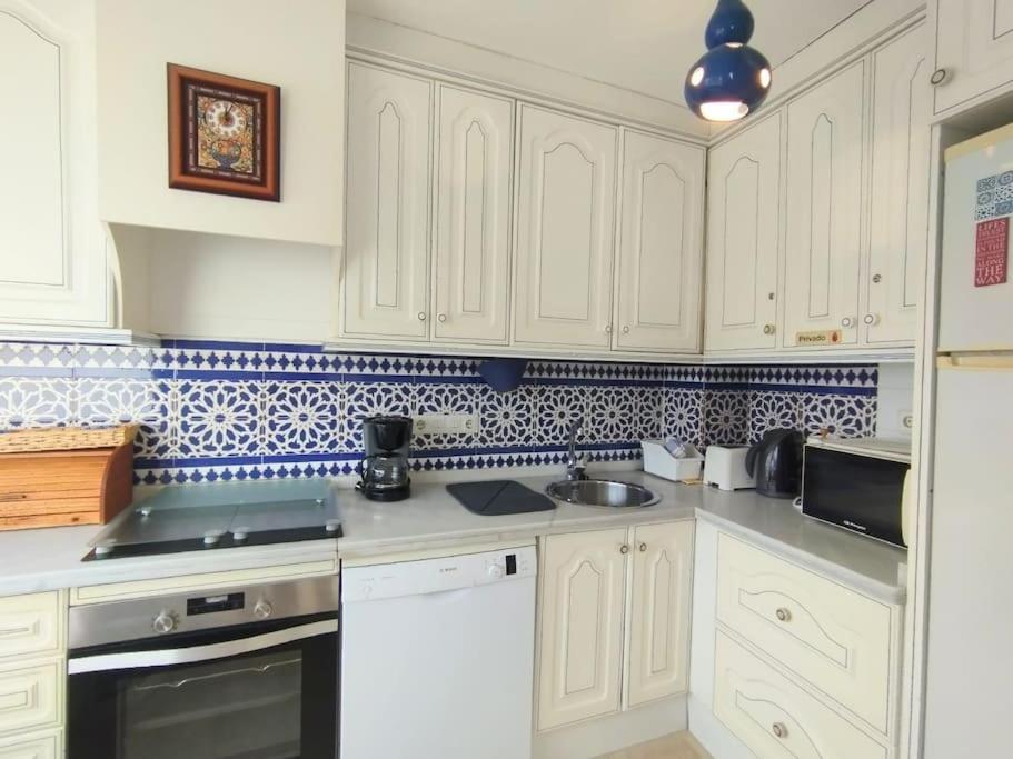 Beautiful 2 Bedroom In Calle Carabeo,