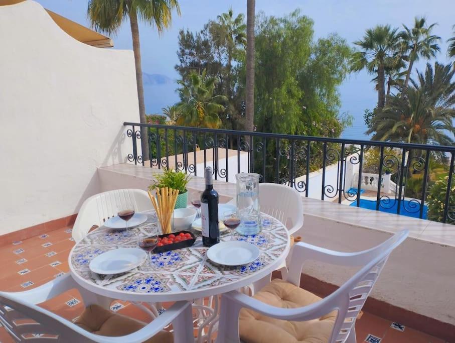 Beautiful 2 Bedroom In Calle Carabeo, *