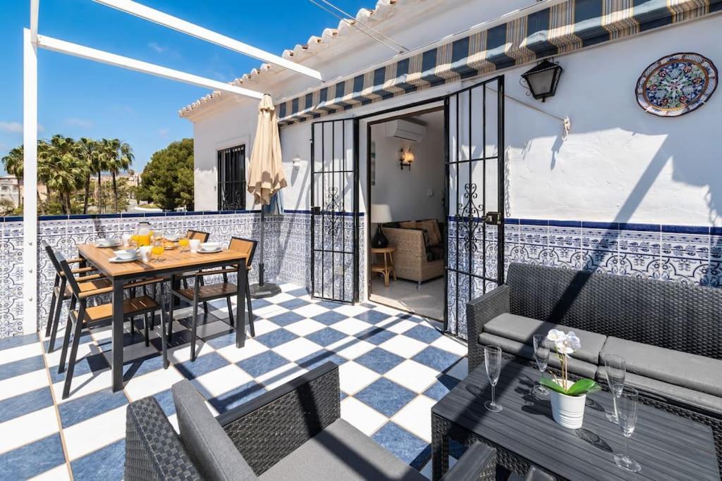 Oasis 16 * Nerja